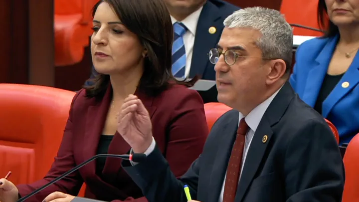 Bizim Fethullah Gülen ile, Kenan Evren ile Fotoğrafımız Yok!