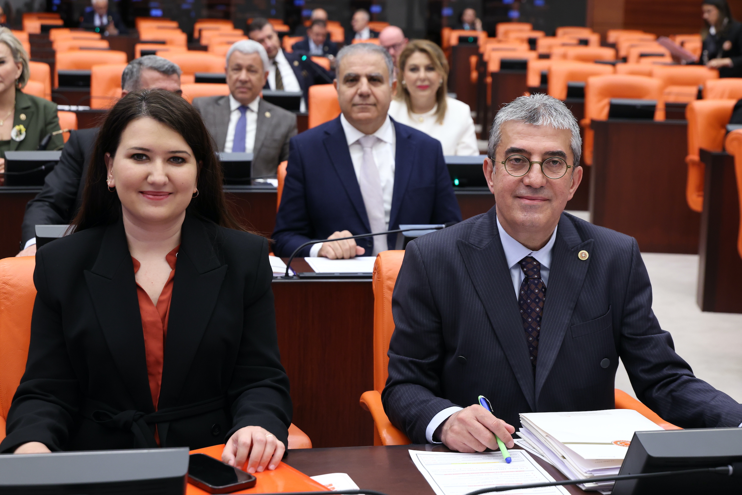 ELIF9400