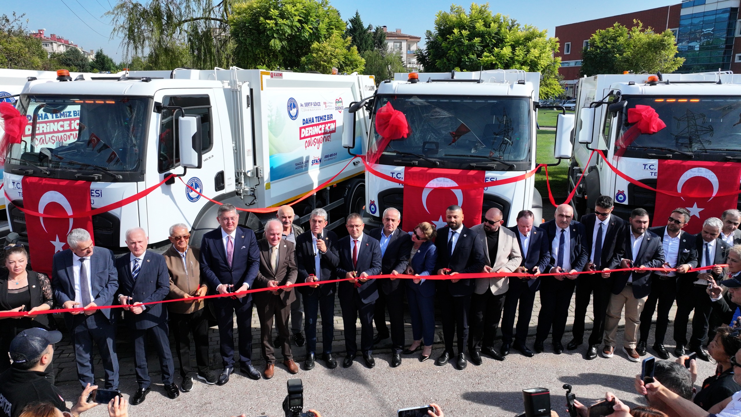Görseli seçmek için tıklayın; sürükleyebilir veya Delete tuşuyla silebilirsiniz. Gökhan Günaydın