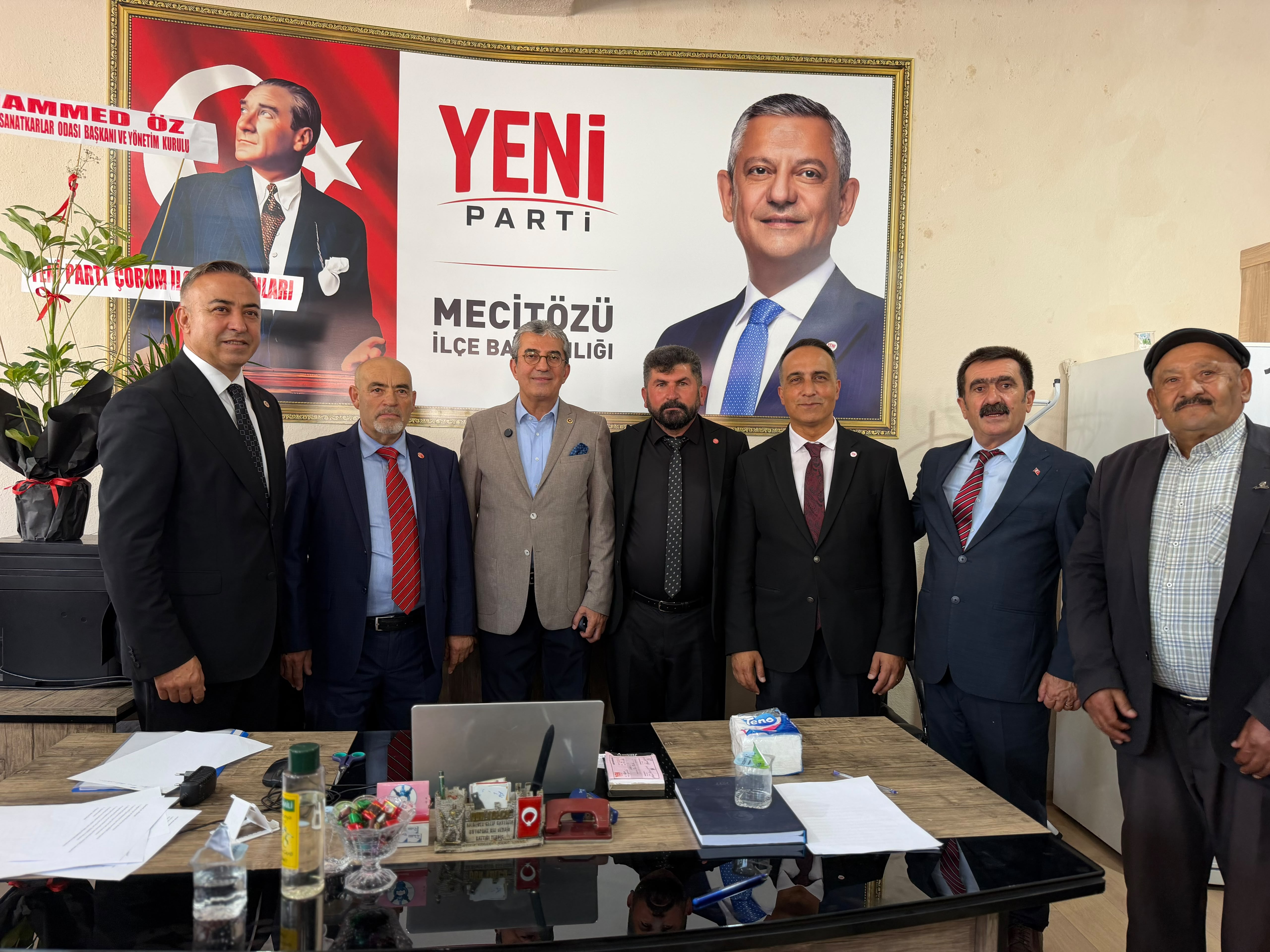 Görseli seçmek için tıklayın; sürükleyebilir veya Delete tuşuyla silebilirsiniz. Gökhan Günaydın